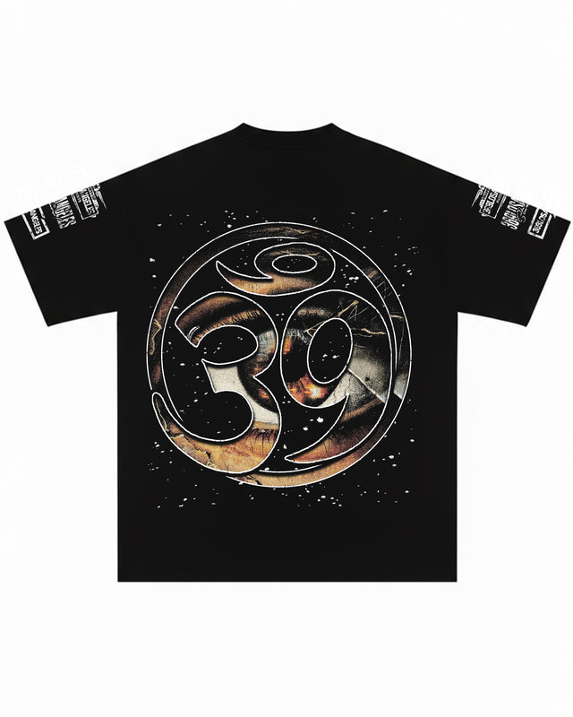 Piercing Vision Short-Sleeve T-Shirt & Flare Sweatpants Full Set